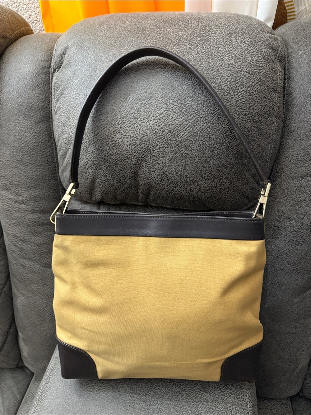 Gucci Canvas Shoulder Bag with Green and Red Stripe - Picture 3 of 9